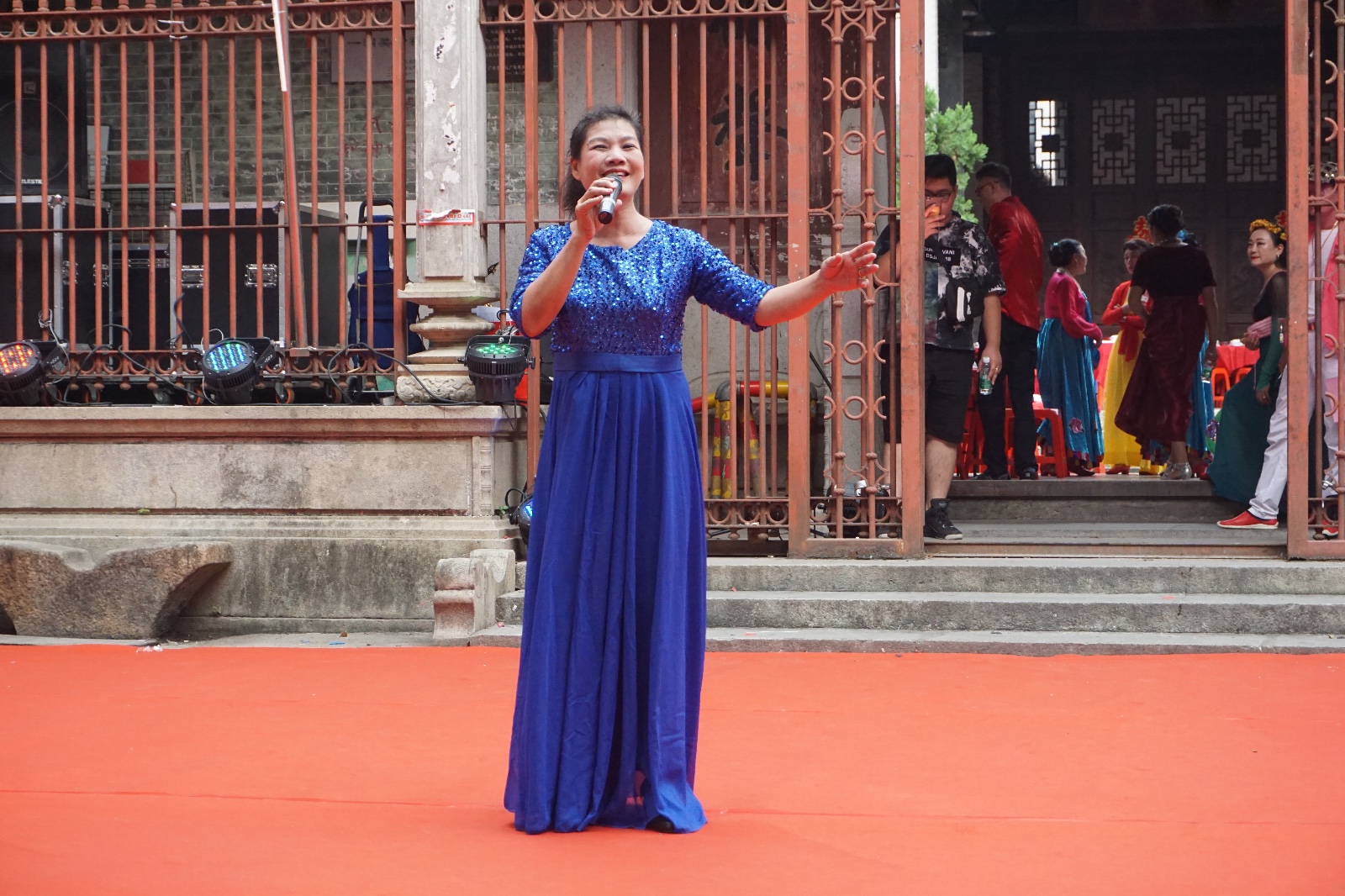 天河|热闹!一洞公祠重阳敬老摆70多围,老人家笑到“见牙唔见眼”