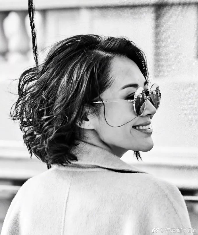 许晴50岁依然少女感满满,50岁的许晴拥有25岁的坦然
