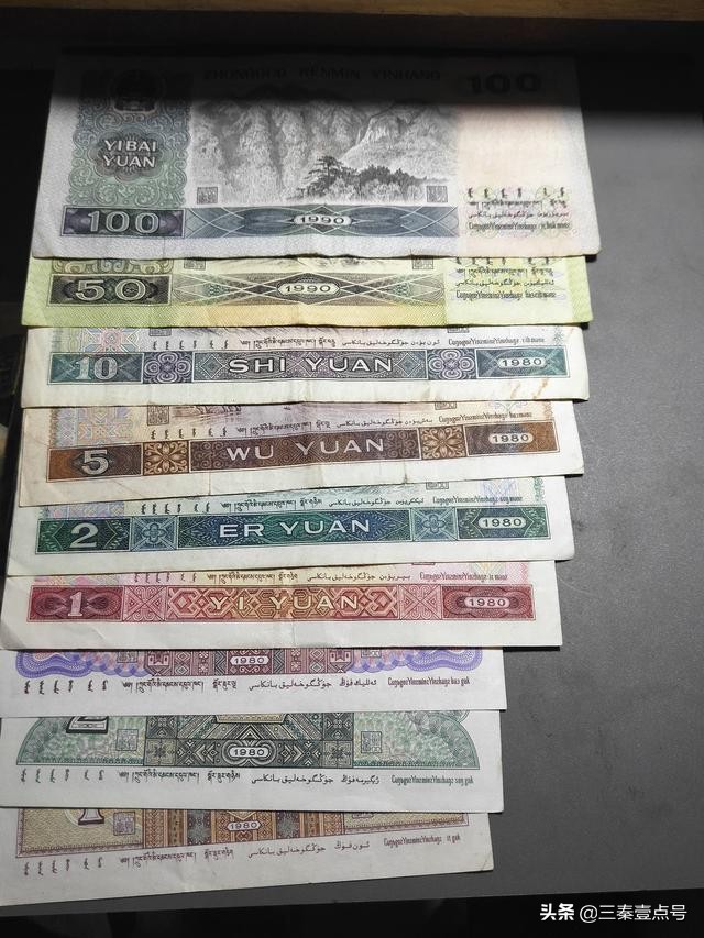 奶奶梳妆台嫁妆,奶奶的嫁妆柜子老物件