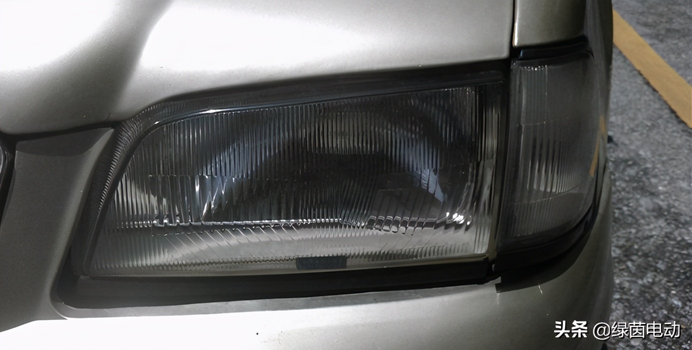 老款经典夏利两厢二手,2004年两厢夏利图片