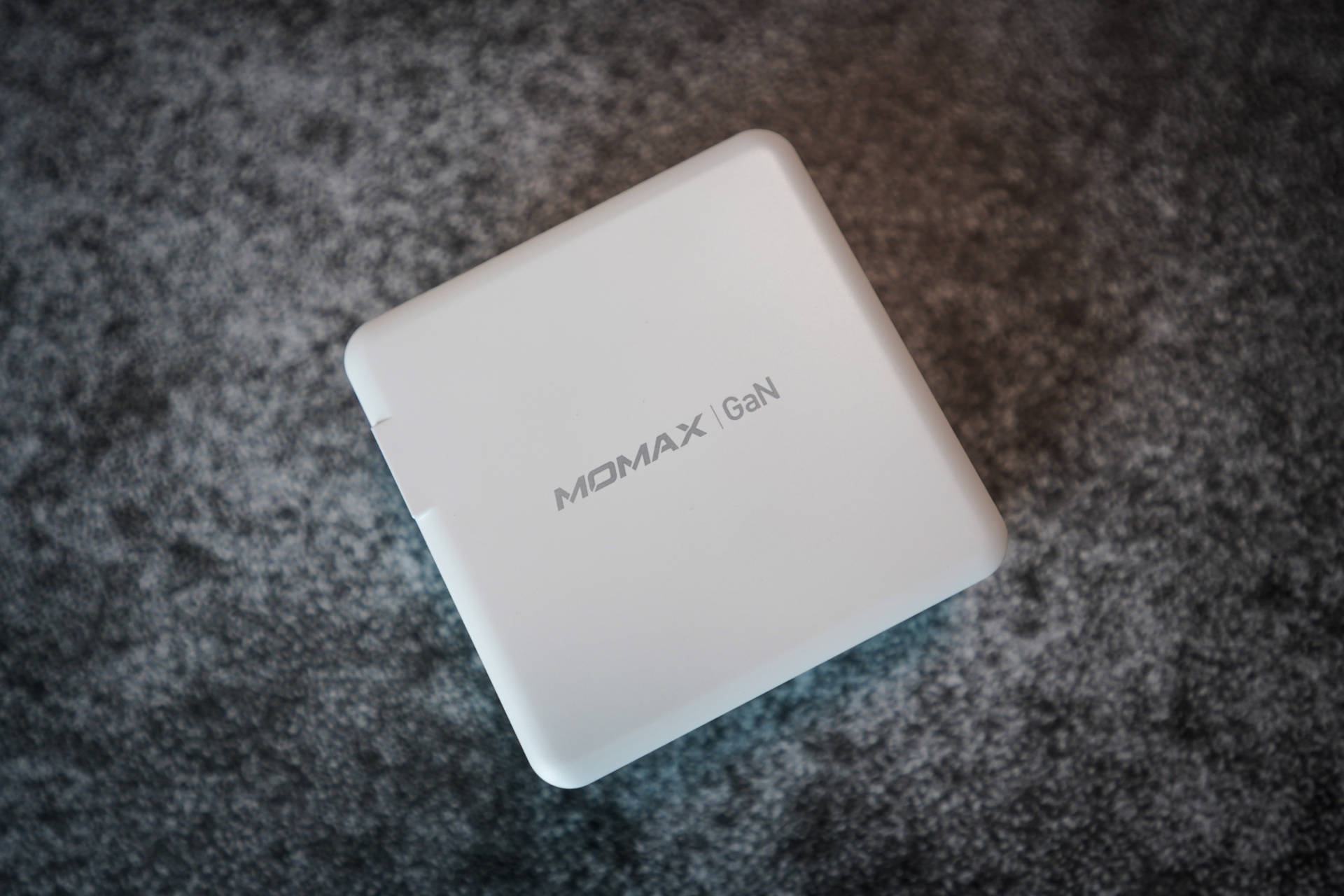 论如何拯救家里的小桌面？聊聊我那些花小钱省大地方的桌面好物