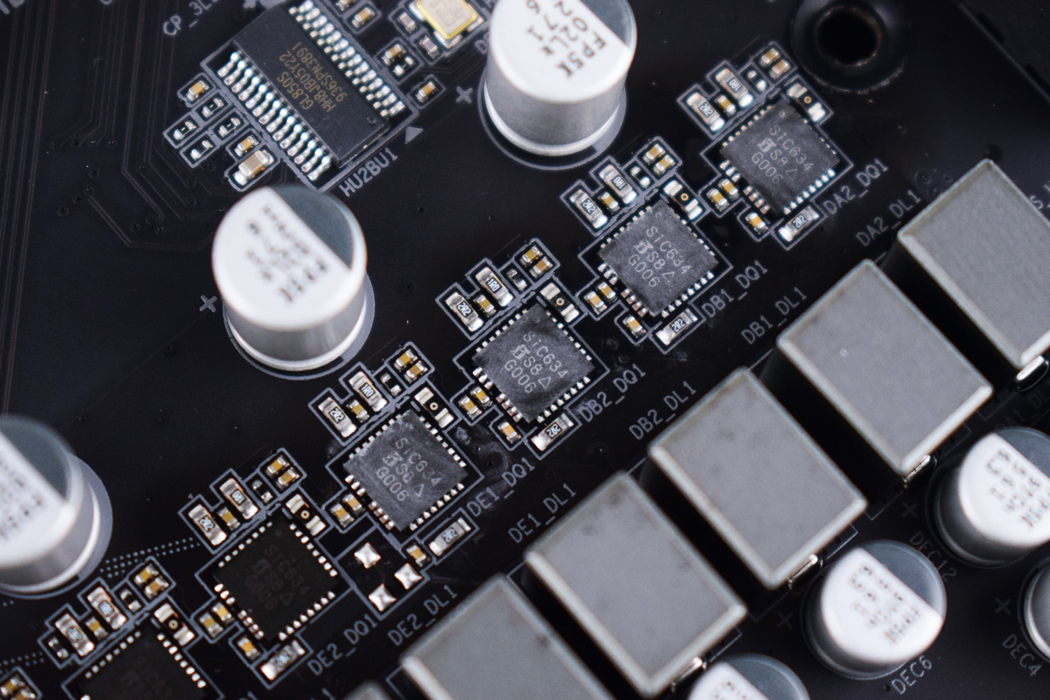 技嘉x570aoruselitewifi,技嘉x570aoruselitewifi横评