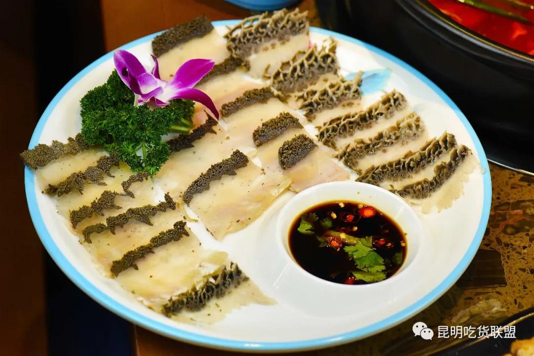 昆明藏在巷子里的酸汤火锅,昆明酸汤火锅