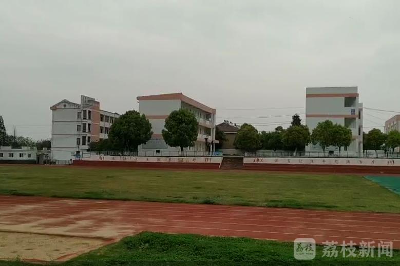 10岁女孩遭杀害31年后邻居落网,10岁女孩被13岁男孩杀害原因