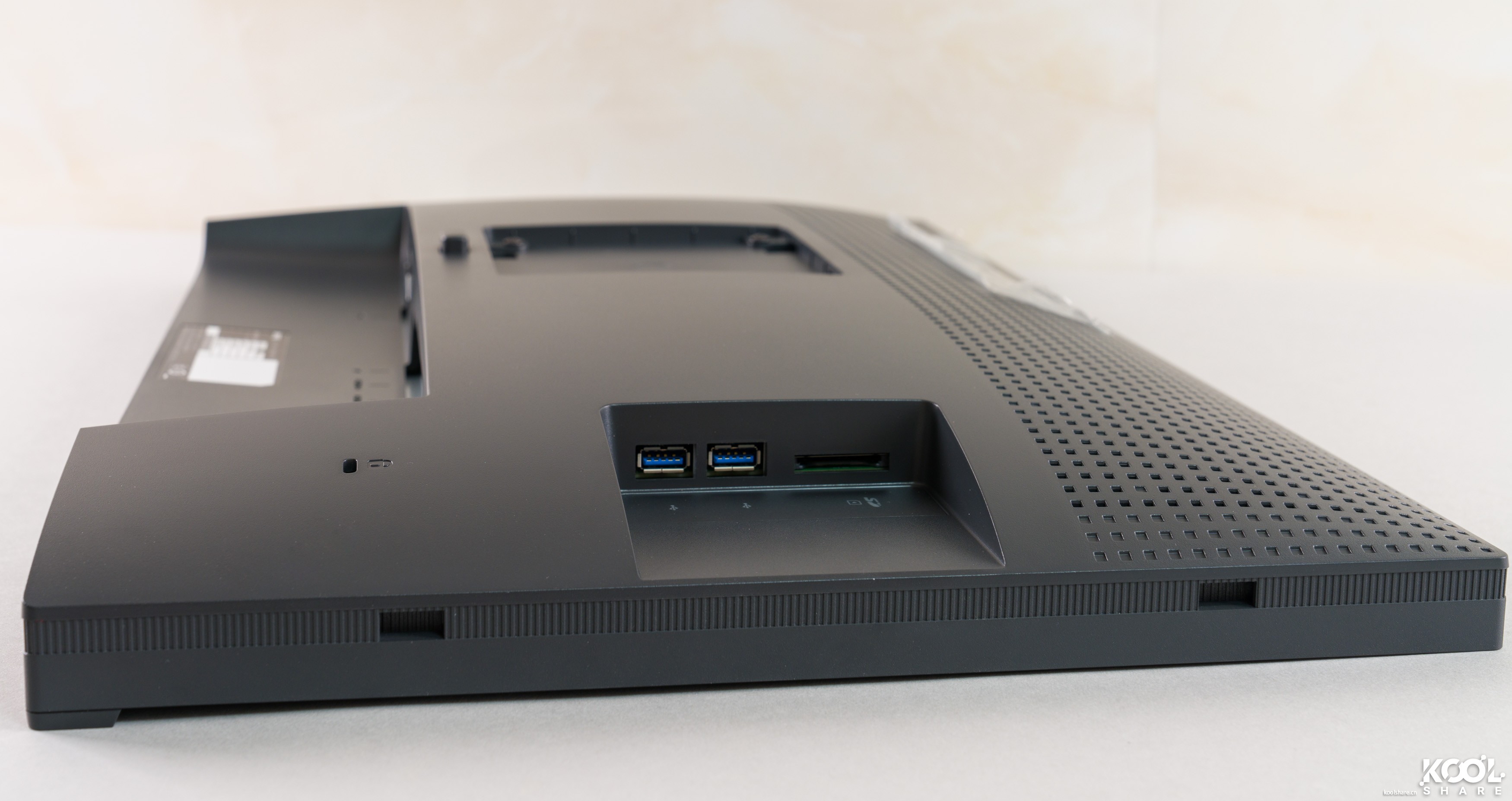 明基sw270c对比imac5k显示器,明基benqsw270c显示器