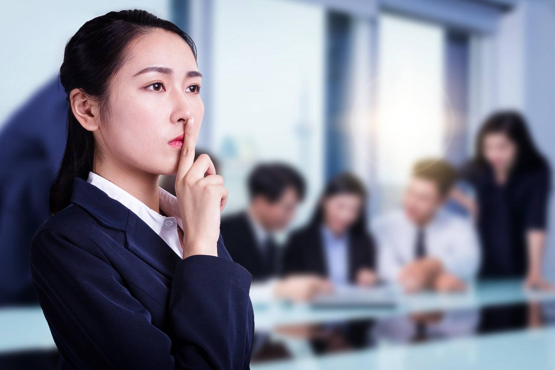 不会说话容易尬聊怎么办,不会说话容易尴尬怎么办