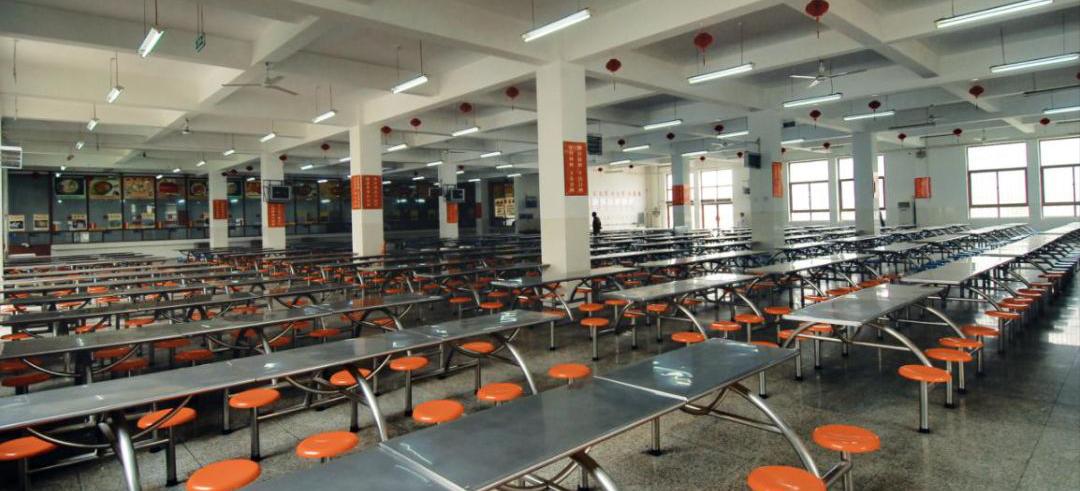 郑州市第七高级中学是重点中学吗,郑州市第七十七中学巡礼