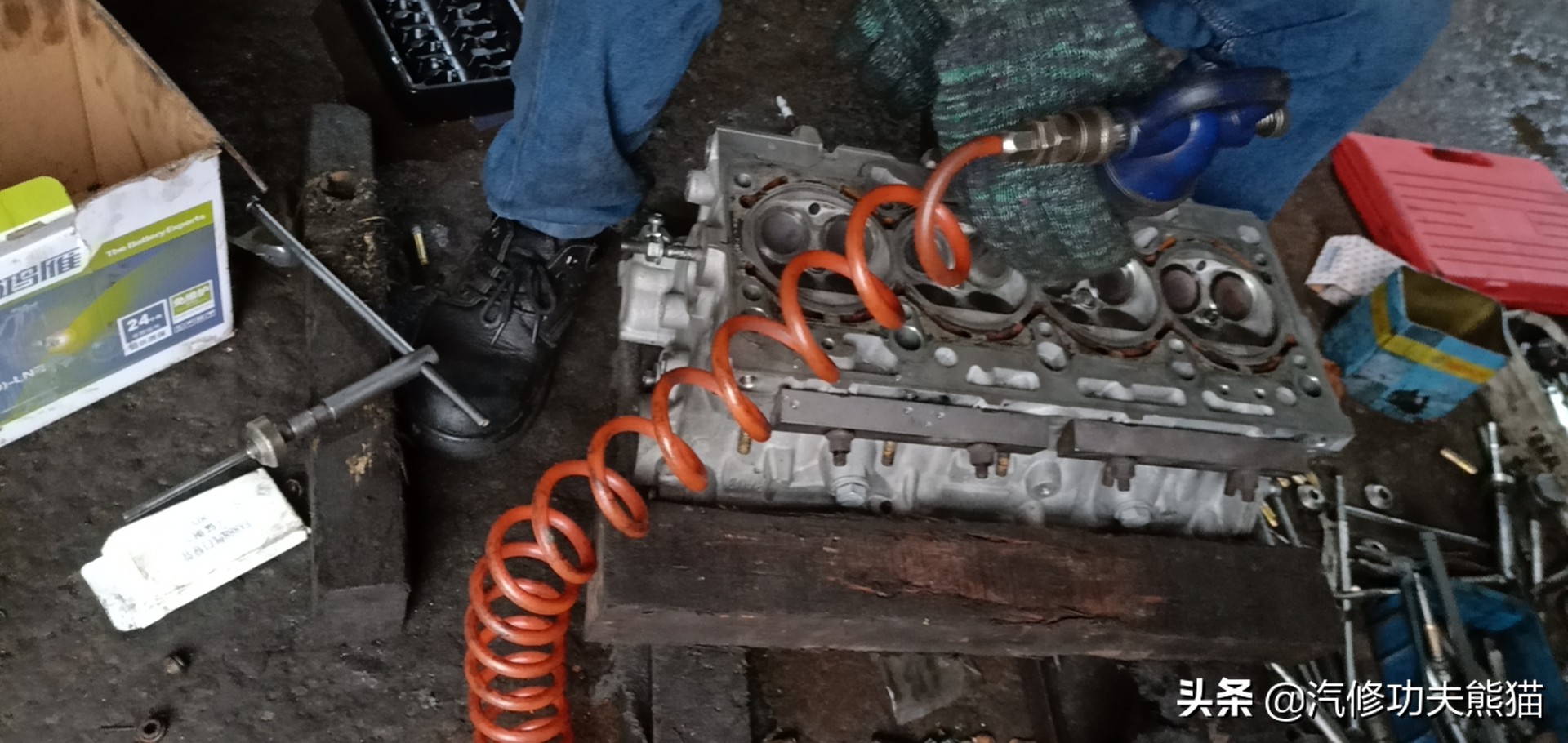 10年奥迪a6l2.0t烧机油维修,奥迪a6l2.0t烧机油吗