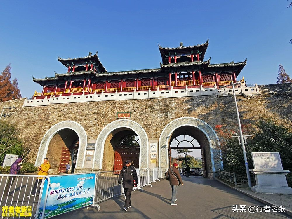 上海和南京哪个城市好,上海跟南京哪个适合生活