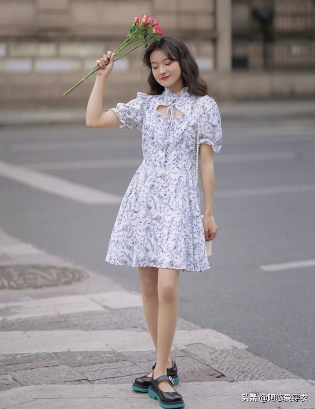 为什么你穿碎花裙不高级,为什么碎花裙怎么穿都不高级