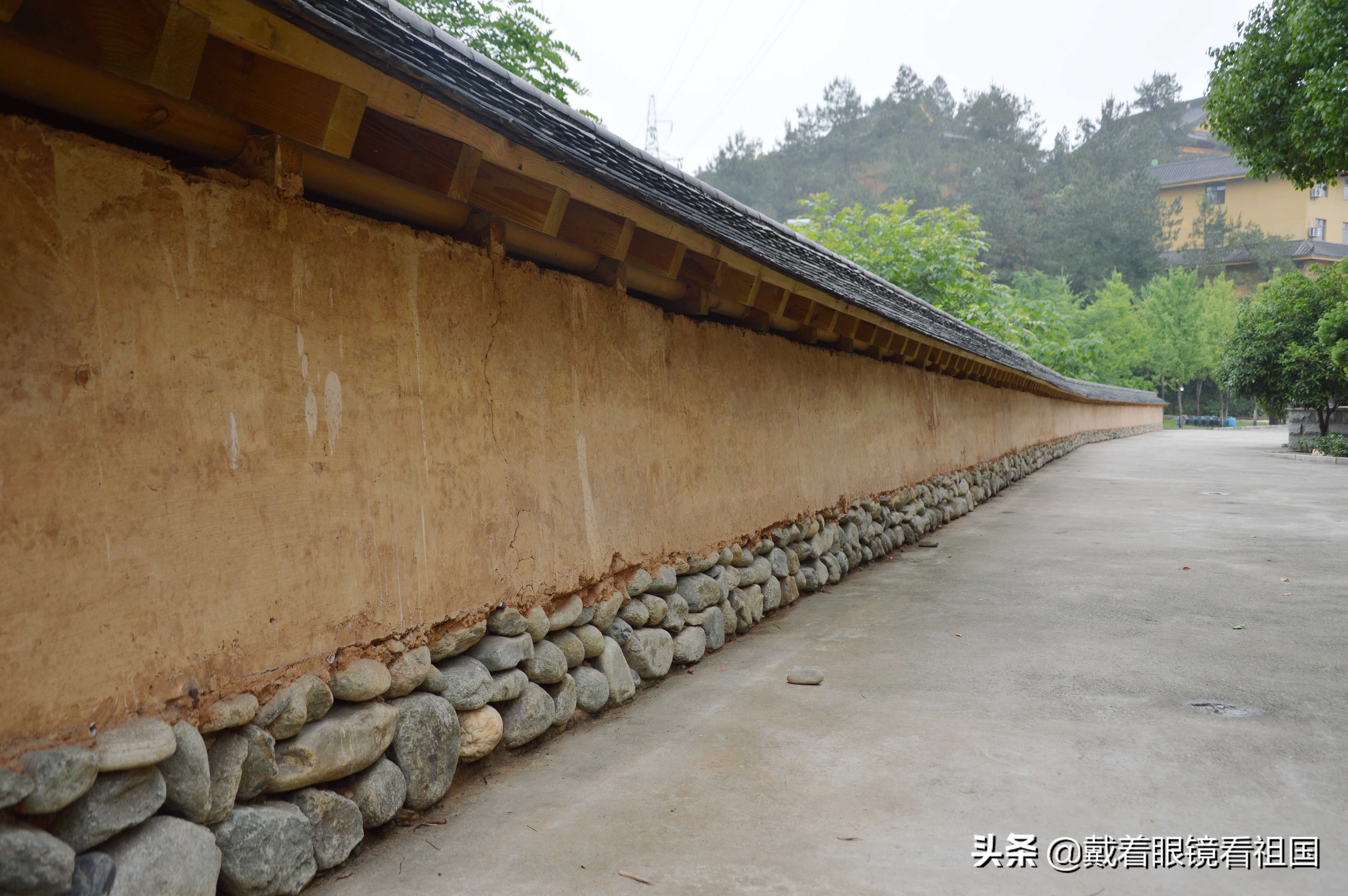 位于十堰市的这座寺庙,网评莫衷一是,其前身可能是为纪念他