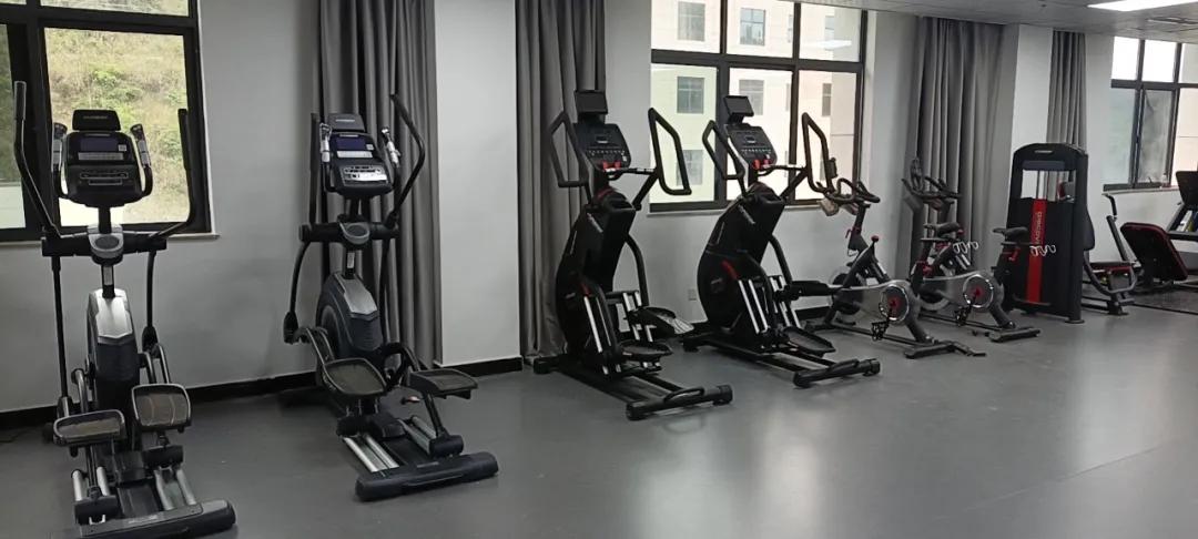 贵州某*防队消**健身房，“蓝朋友”们的健身伙伴