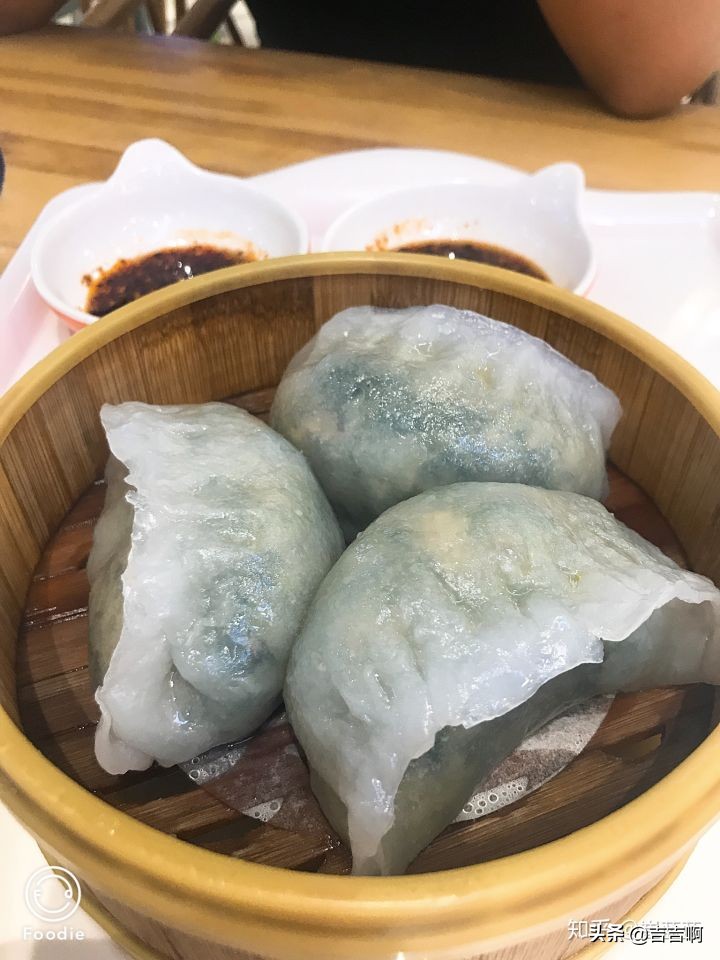 在东北吃饭是一种什么体验,跟东北人吃饭是什么体验