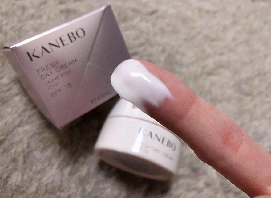 日本值得买的护肤彩妆清单,日本好用平价护肤品推荐护肤干货