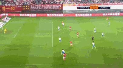 中超-*力暴**鸟爆射被扑后黄油哥再现神作恒大1-0泰达