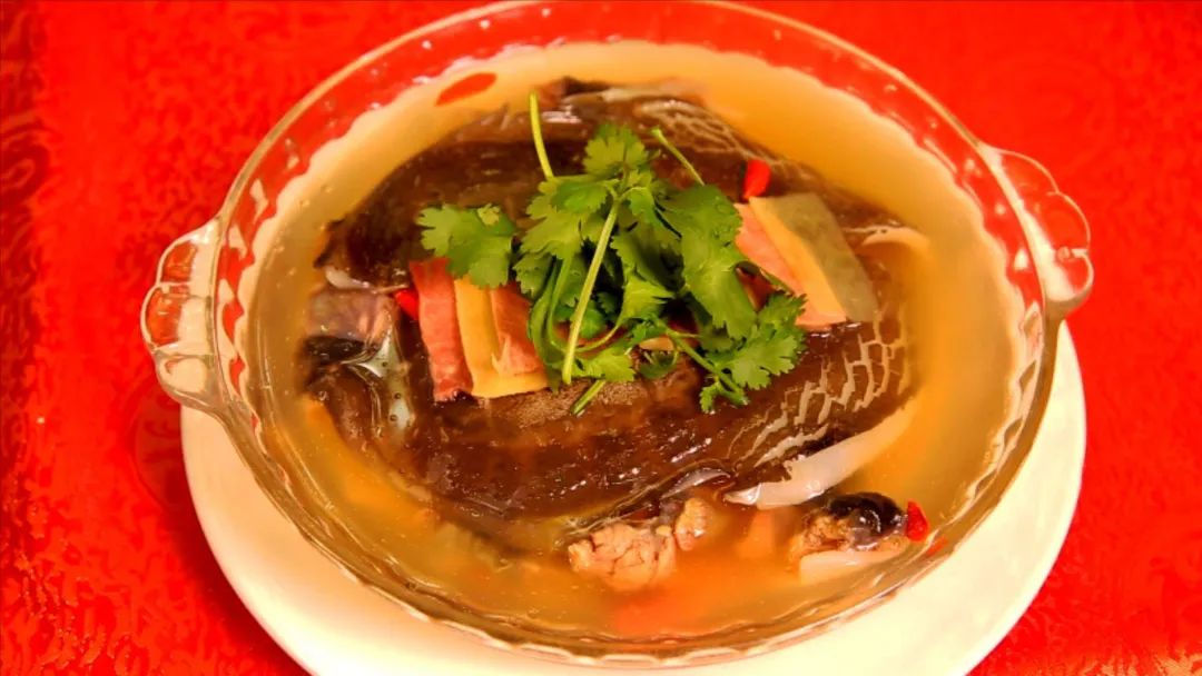 快来!今年在东方明珠塔、国际会议中心、市中心大饭店过年啦