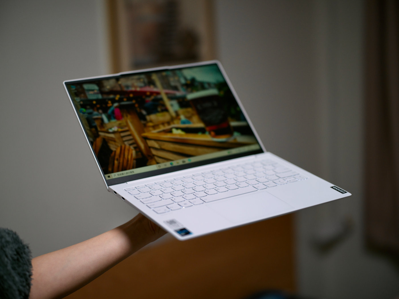 联想yogapro13s碳纤维限量版,联想yoga13s和小新pro14哪个好