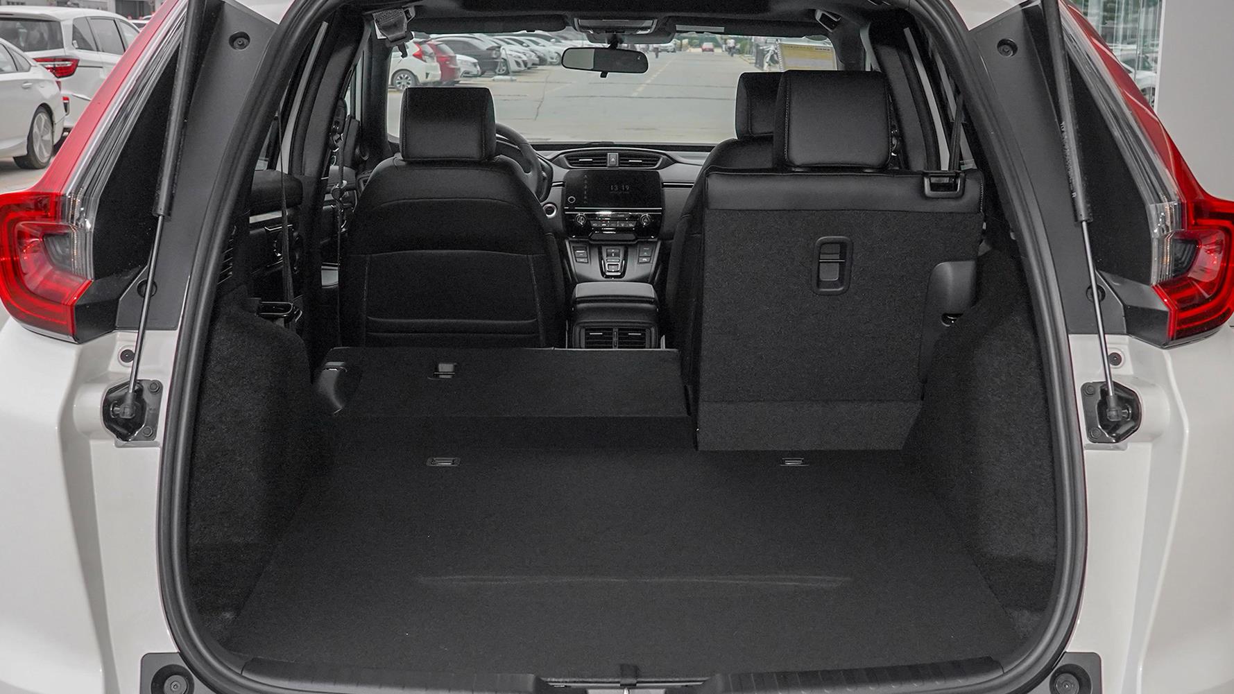 本田cr-v四驱黑爵士油耗,空间大性价比高crv