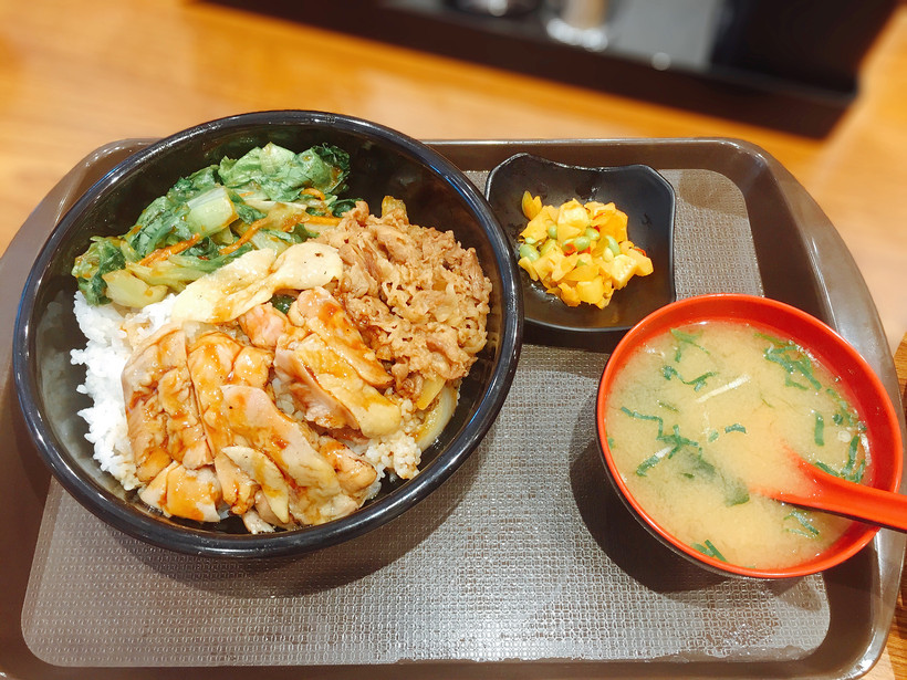 黄焖鸡米饭附近推荐,黄焖鸡米饭清真附近