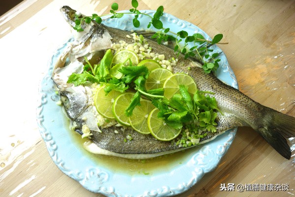 以维生素C含量闻名于世，但这种水果的食用保健价值并不局限于此