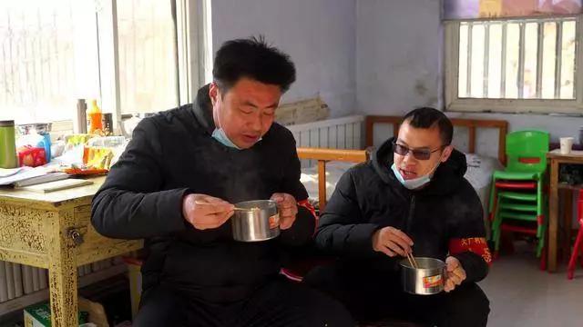 把肺炎拍成电影，我们拿到了一位导演的创作脚本