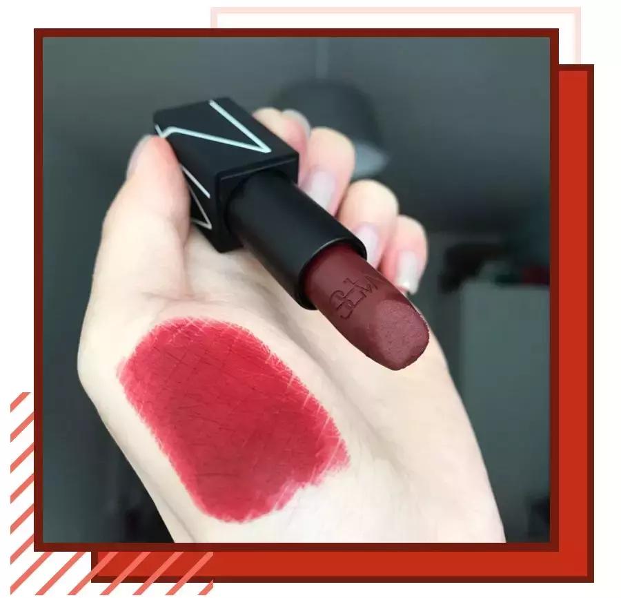 正红色口红不掉色不沾杯黄皮显白,口红推荐黄皮显白红色镜面唇釉