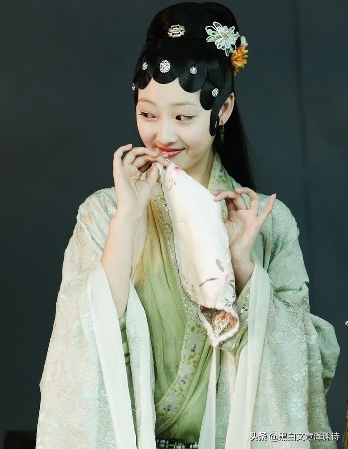 曹雪芹红楼梦算卦,曹雪芹八字算命解析