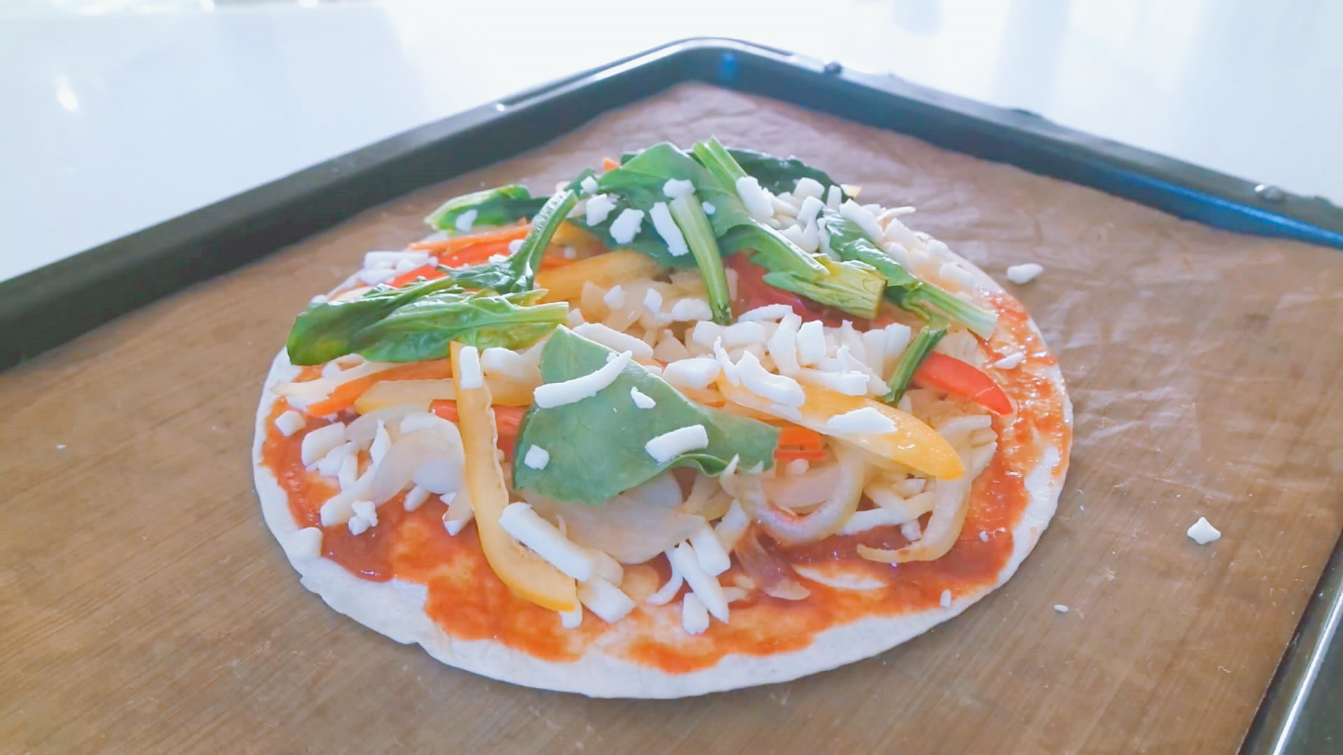 一个10寸披萨面饼的配方,一张八寸披萨饼的做法