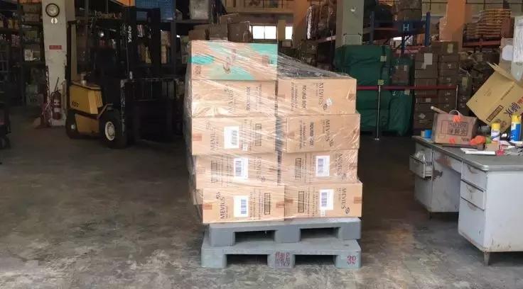 丢人丢到家！蔡英文“出访”归来专机带了9000多条*私走**烟