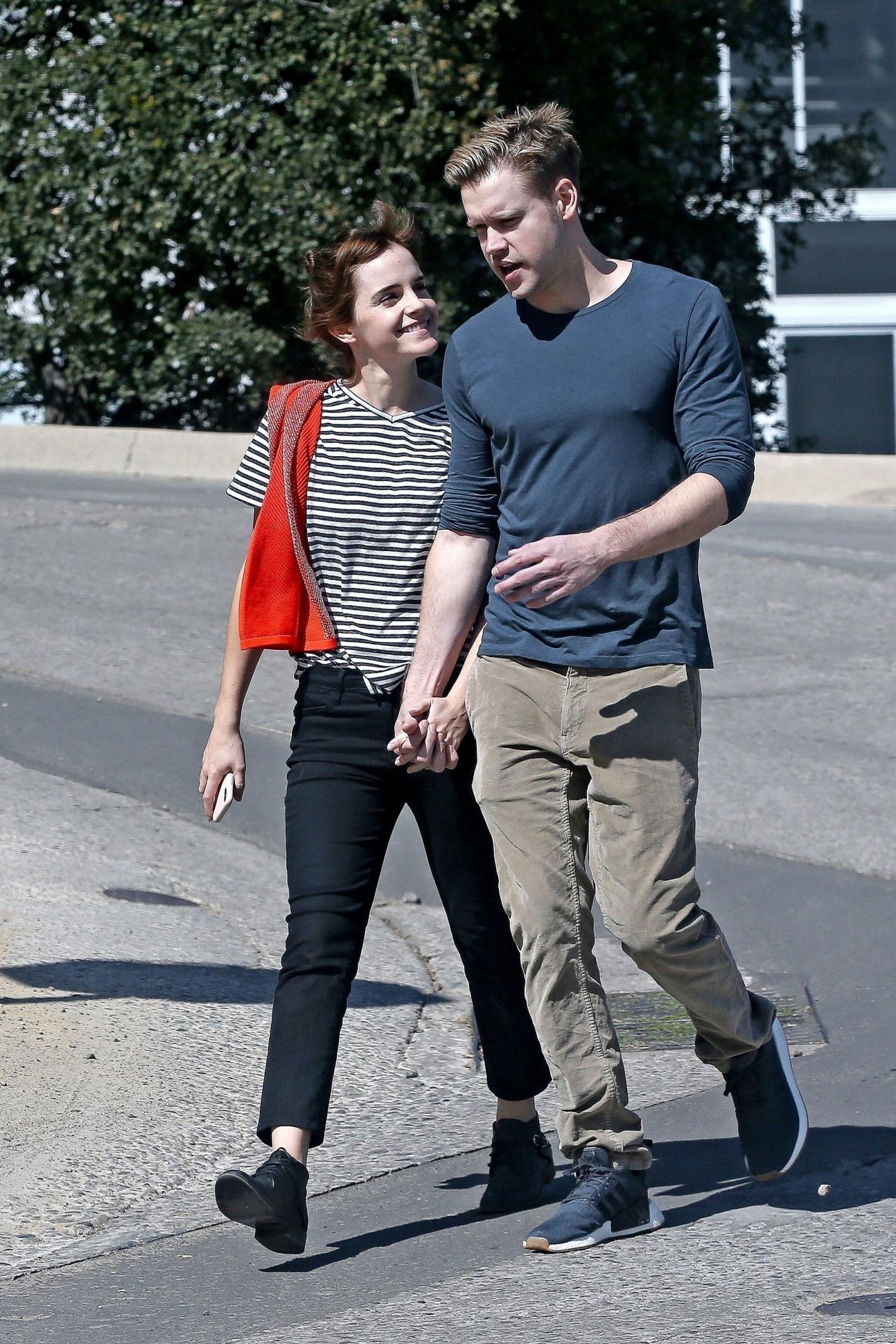 赫敏结婚了,赫敏最终和谁结了婚