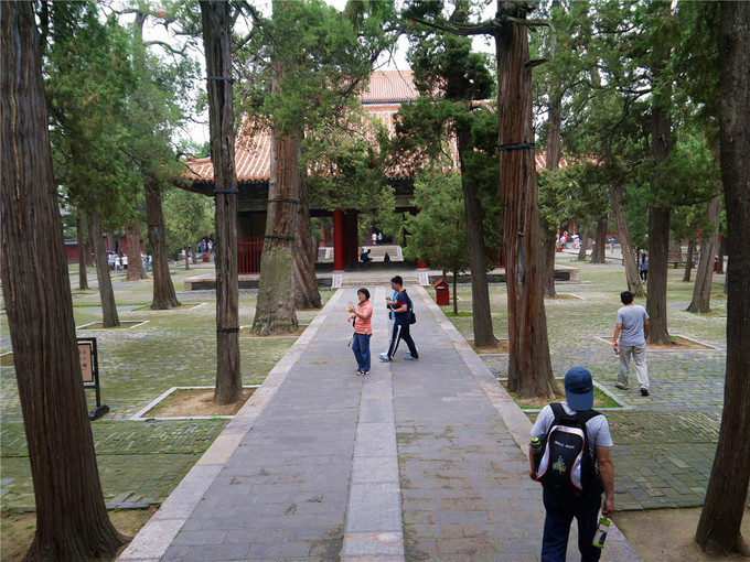 鏇查槣瀛斿簷鍥涘杞洖,鏇查槣瀛斿簷涓囦笘甯堣〃鍖鹃