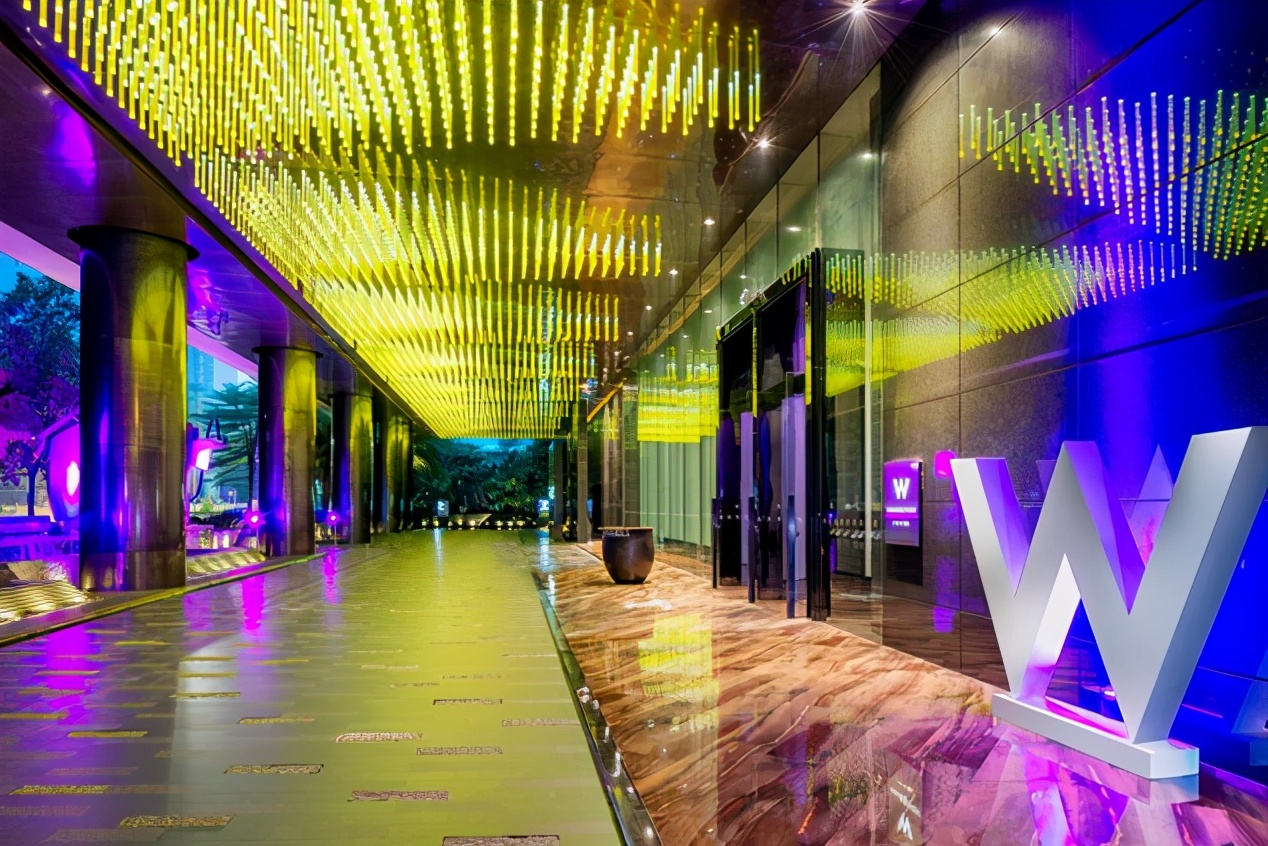 亮相一周，成都W酒店口碑就糊了？