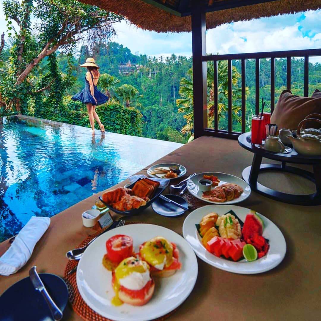 花了出国游的钱，结果满大街的兰州拉面和沙县，感觉在中国县城！