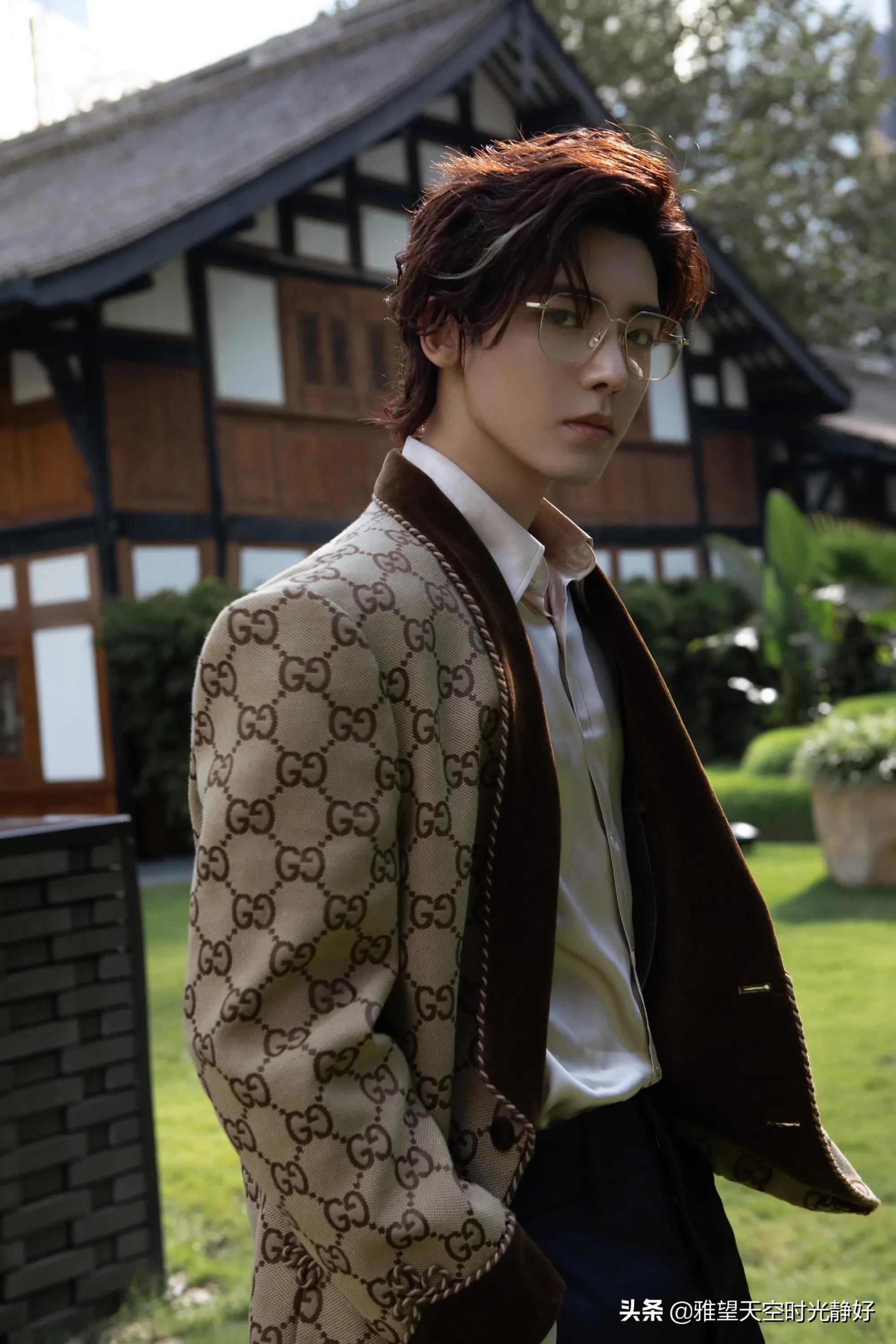 盘点国内男明星眼镜杀高清写真照斯文帅气沉稳内敛雅致贵气