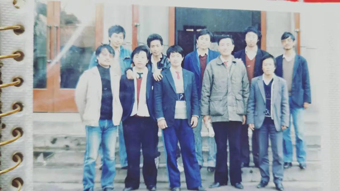 随笔忆往昔峥嵘岁月,随笔记忆犹新的春天往事