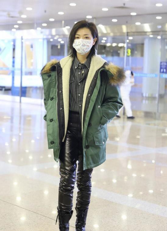 万茜穿搭真迷人,万茜豹纹衬衣搭配