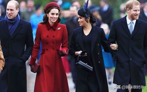 梅根屈膝,梅根屈膝礼