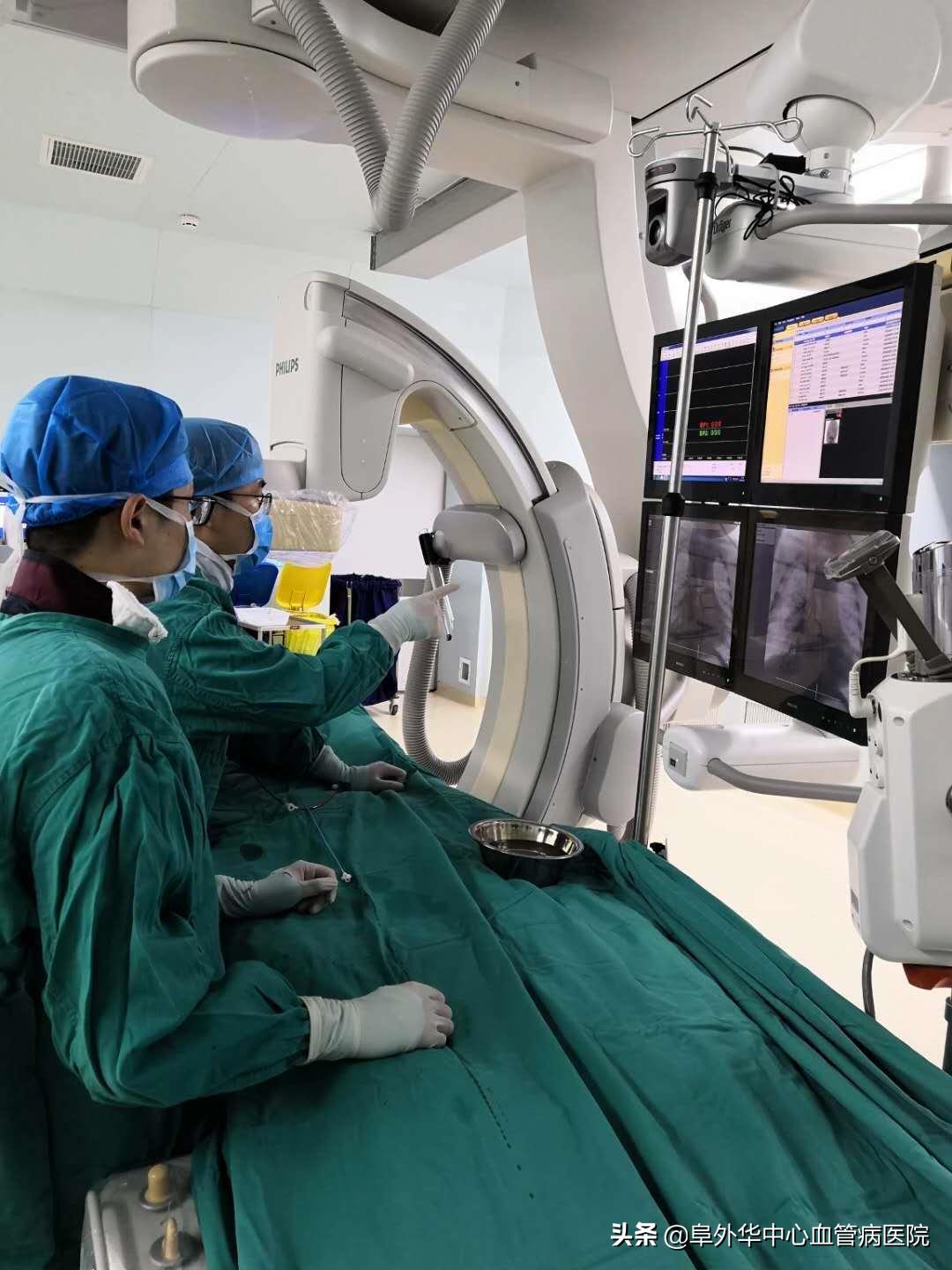 宝宝支气管肺炎快好了又突然加重,新生儿肺炎久治不愈