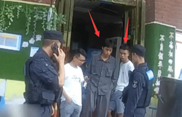 23灞傞珮绌轰涪閰掔摱鐮稿埌浜轰簡,妤间笅鎺夎惤鐗╁搧鐮歌惤闆ㄦ