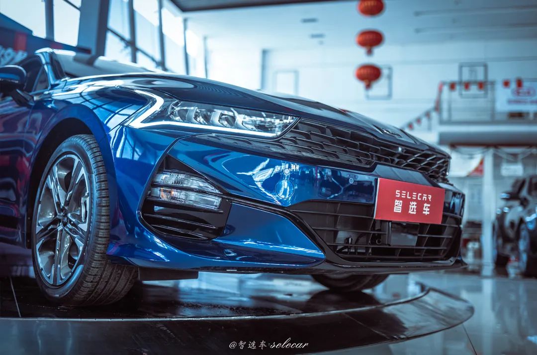 起亚k52014款2.0latluxury,全新起亚k5的盛世美颜你get到了吗