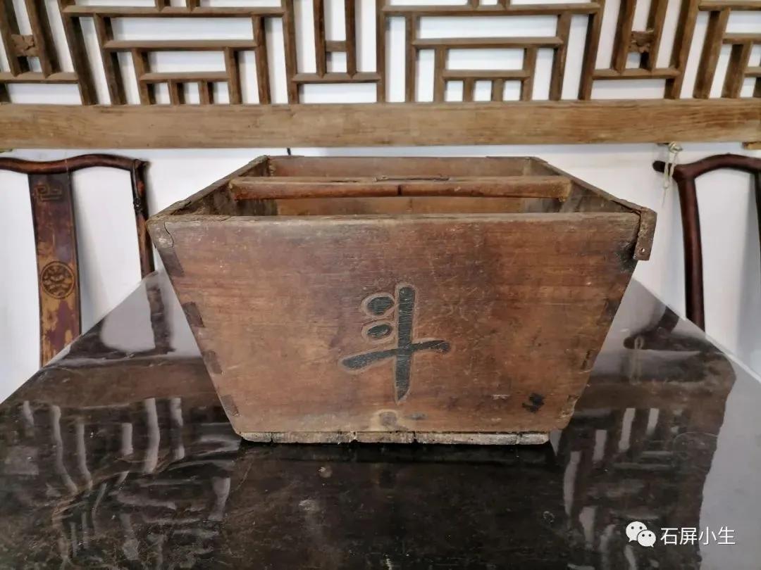 民国时期的米铺,清代米斗