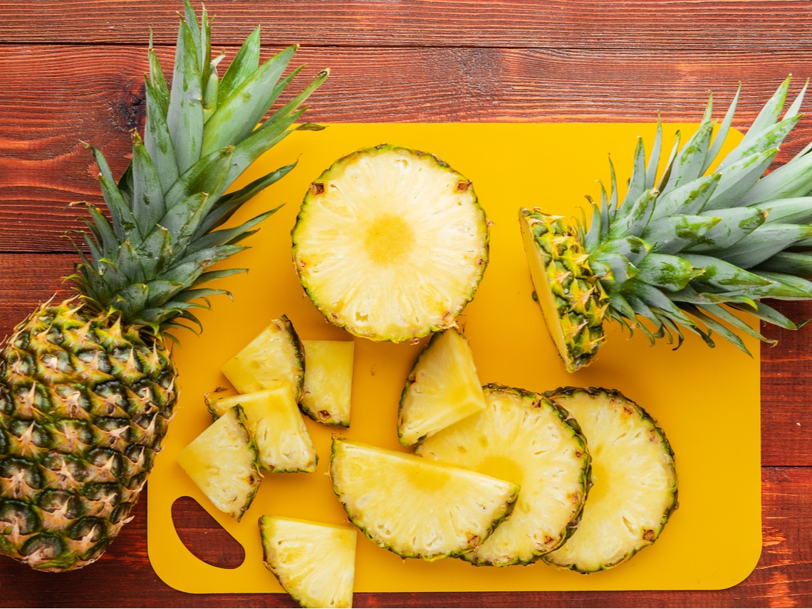 吃菠萝有什么好坏处,吃菠萝用什么办法才不会刺舌头