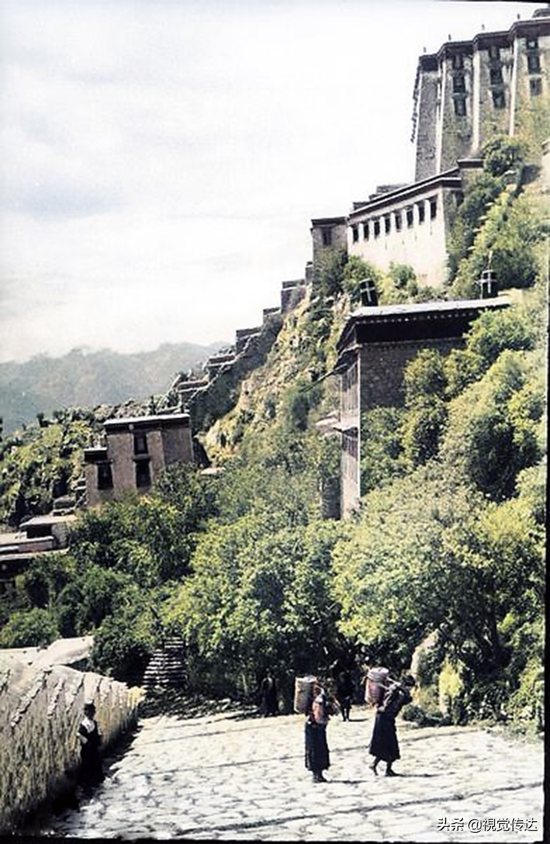 18张令人叹为观止的彩色老照片,令人震撼的65年前西藏高清彩照