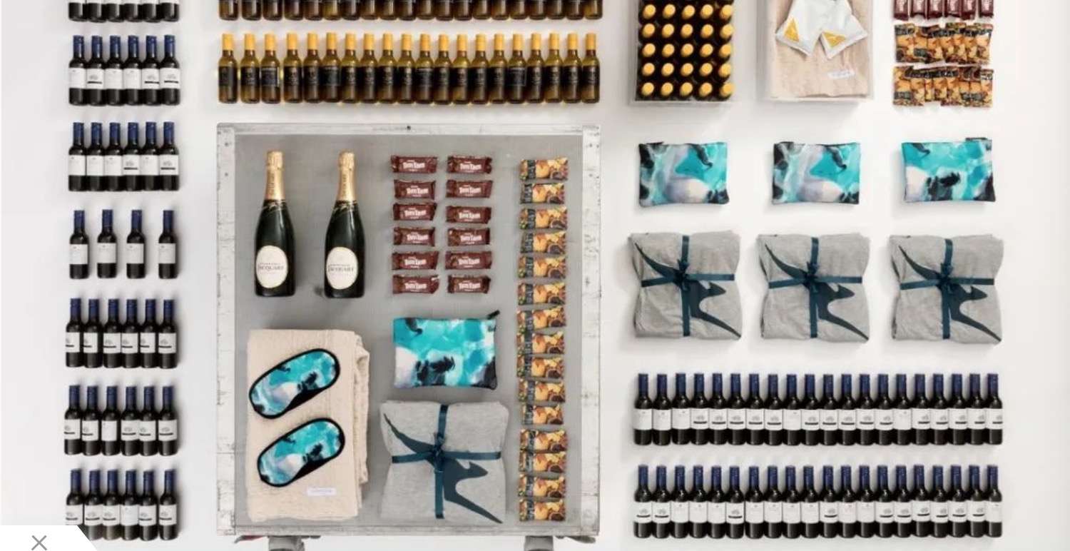 穷疯了？航空公司竟然也到街边卖油条