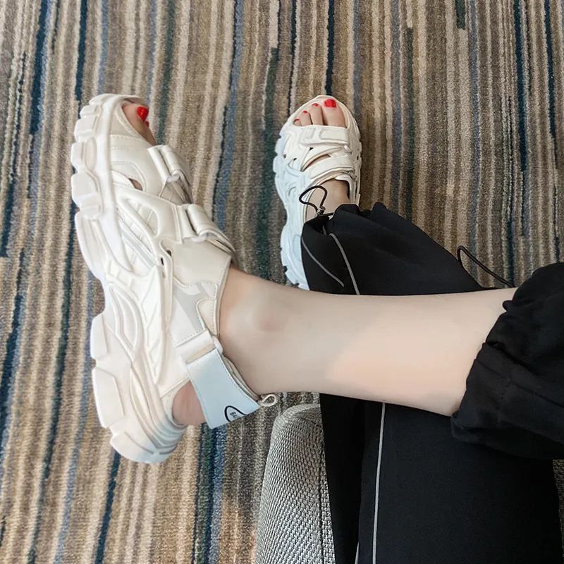 大码休闲女凉鞋新款2022爆款正品,品牌女凉鞋断码清仓特价正品秒杀