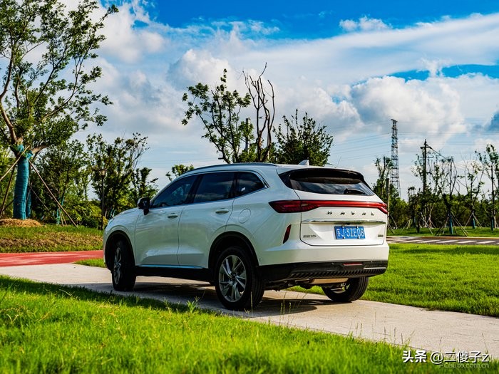 国民神车哈弗h6实用性,大众选车