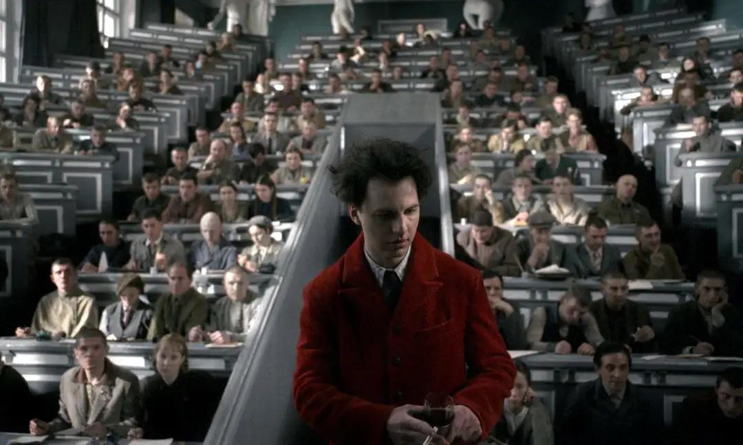 它是改变影史的神作,还是惨无人道的*行暴**?