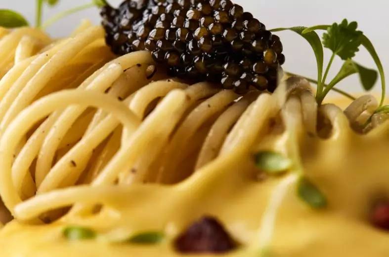 鱼子酱有那么奢侈吗,贵的和便宜的鱼子酱真有差距吗