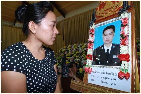 许书标和颜斌生产的红牛饮料,红牛创始人许书标秘书图片