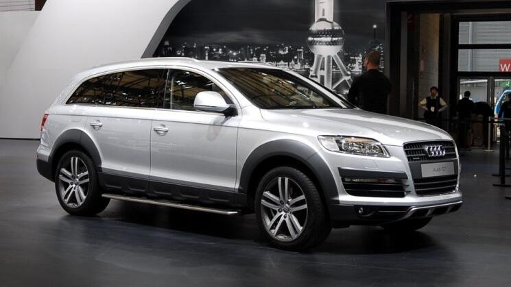 奥迪suva7二手价格,15万公里的奥迪q7二手车值得买吗